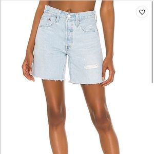 Levi’s 501 Mid Thigh Short